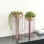 Set of 2 Elevated Plant Pots FICARIA Metal 22 cm Pink